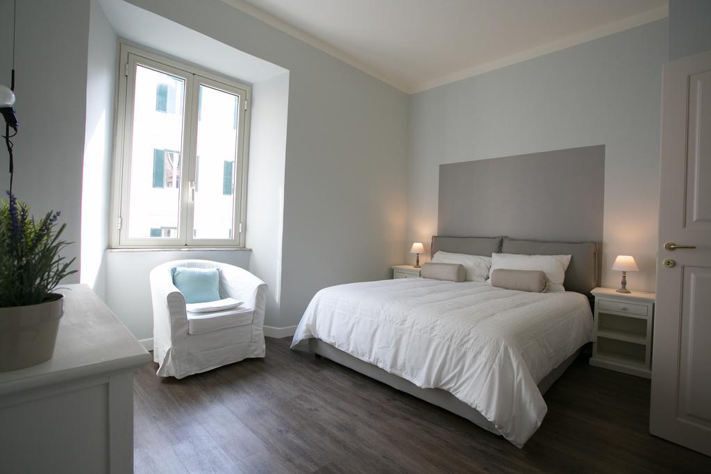 Ferienwohnung Cola Di Rienzo A E B Rom Exterior foto